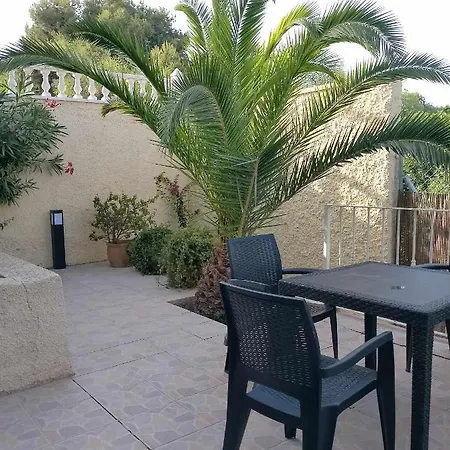 Appartement Solanas 1 *